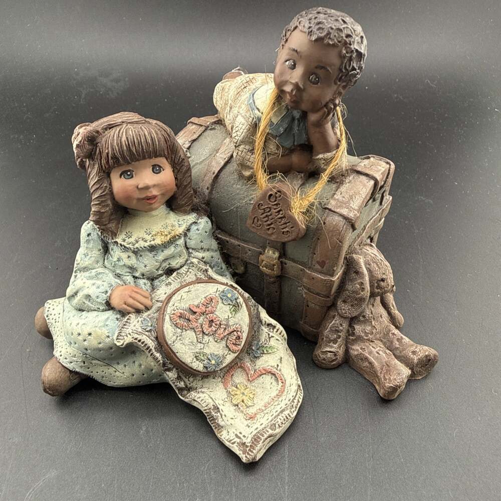 Sarah's Attic Vintage Figurine #8419 Forever Friends Love Starts With Children